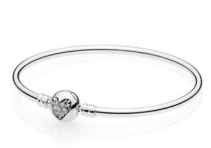 925 Sterling Silver CZ Heart Clasp Bangle