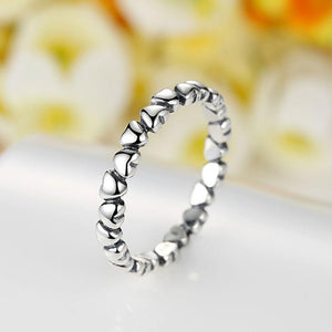 925 Sterling Silver Trail of Hearts Ring